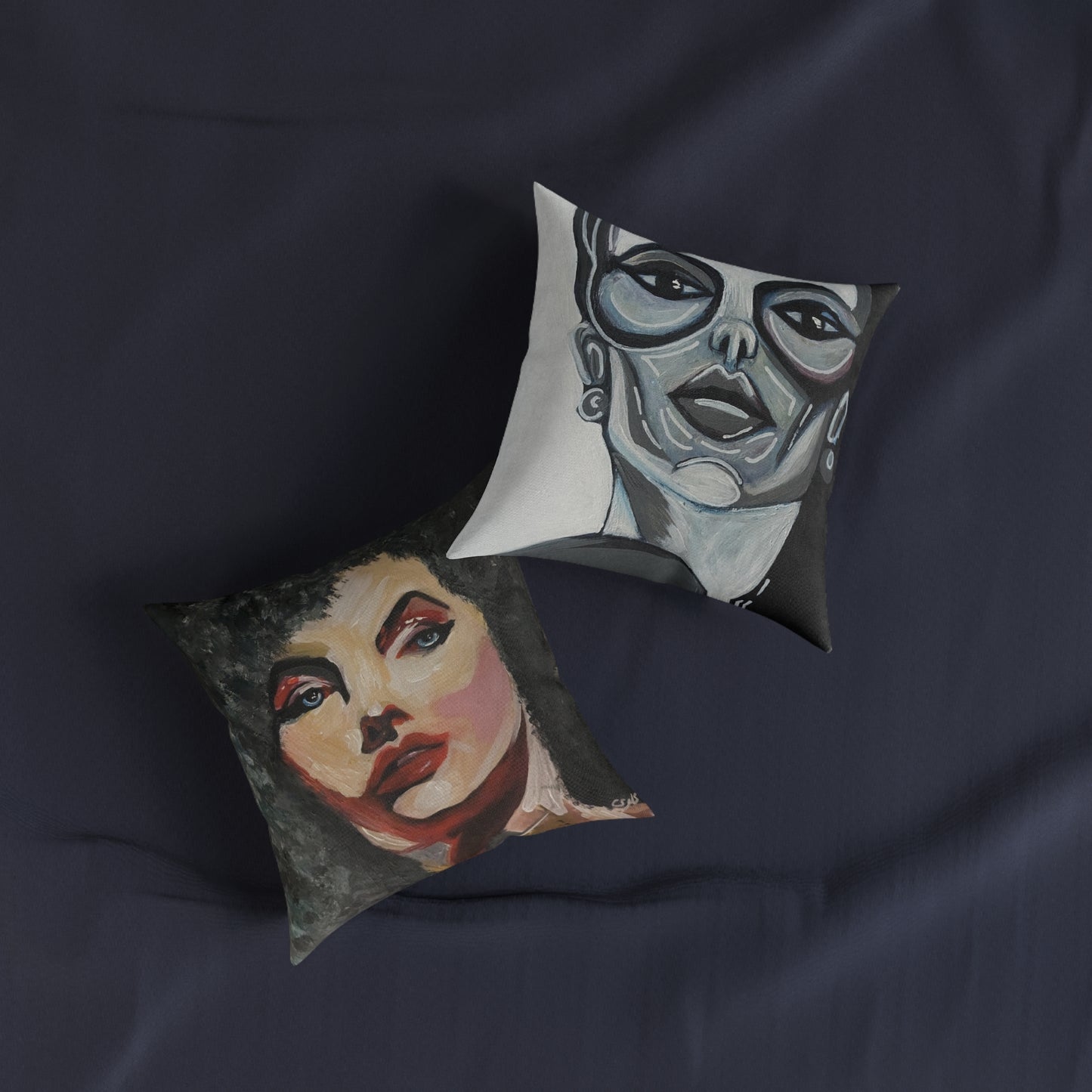 Square Pillow - 1 pillow 2 different sides ( Greys/White chick with and afro)